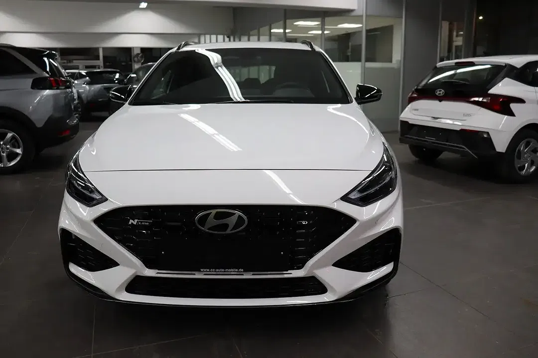 Hyundai i30 - Thumbnail 2