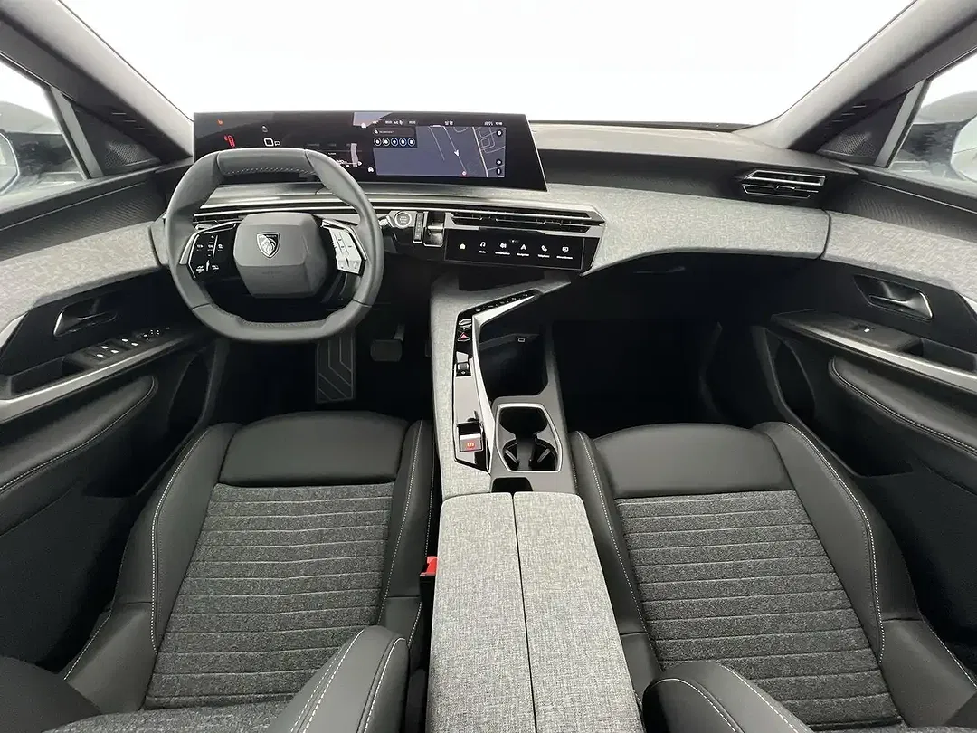 Peugeot 5008 - Thumbnail 8