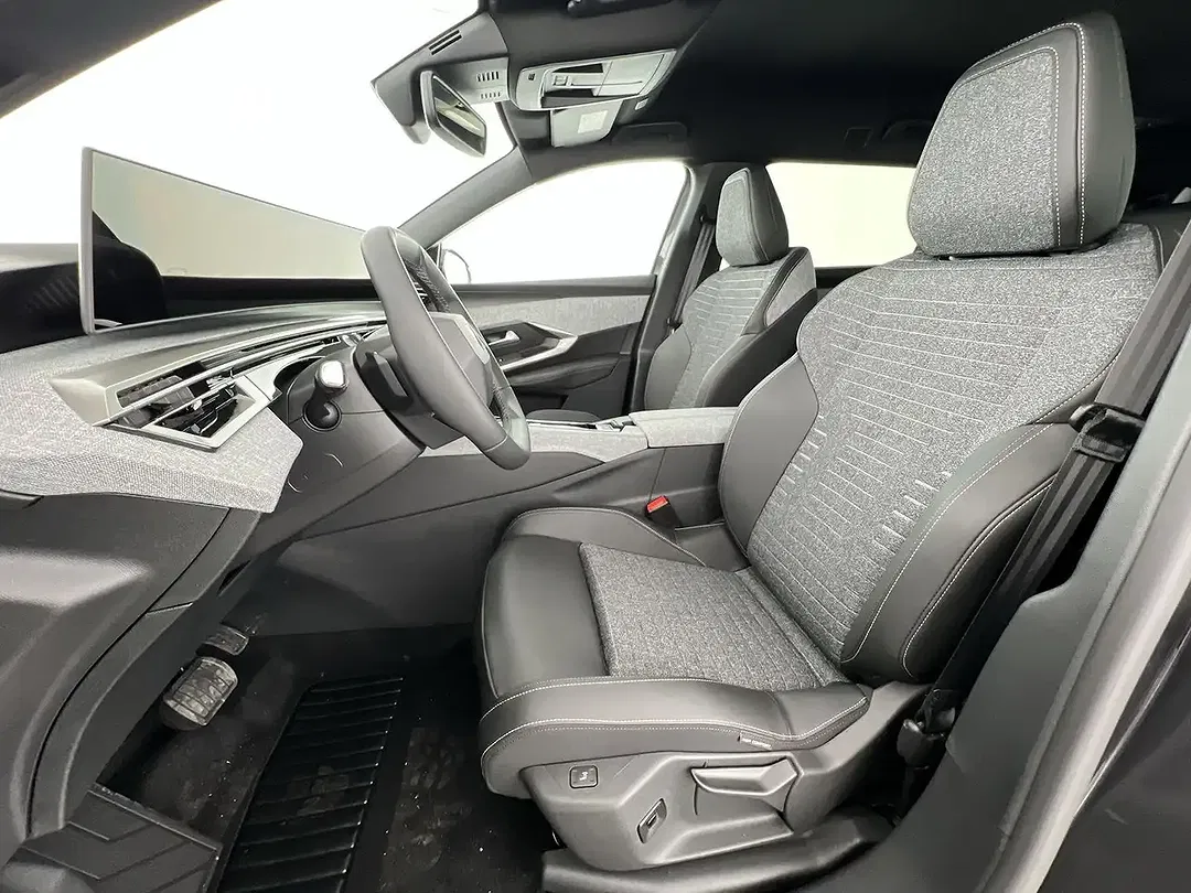 Peugeot 5008 - Thumbnail 9