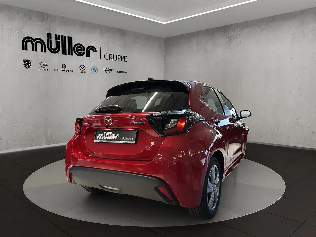 Mazda 2 - Thumbnail 2