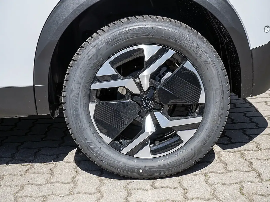 Peugeot 2008 - Thumbnail 8