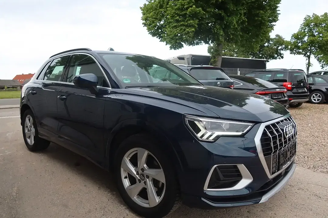 Audi Q3 - Thumbnail 10