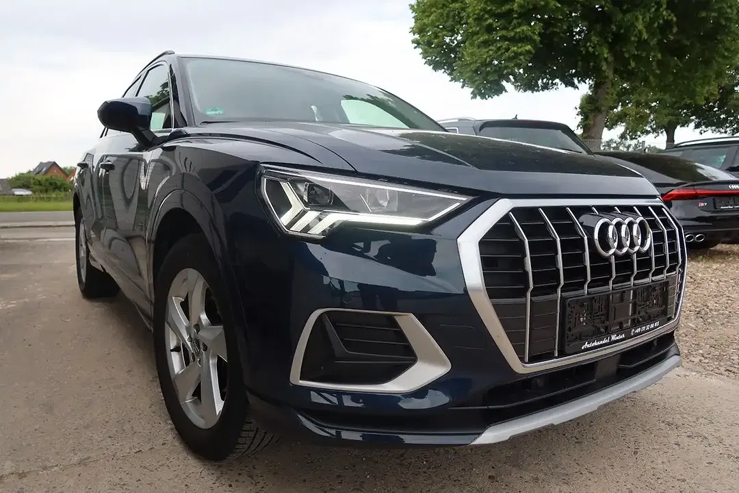 Audi Q3 - Thumbnail 8