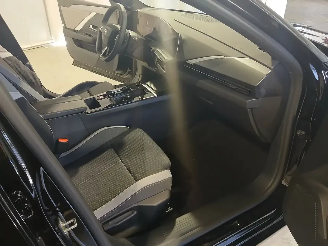 Opel Astra - Thumbnail 3