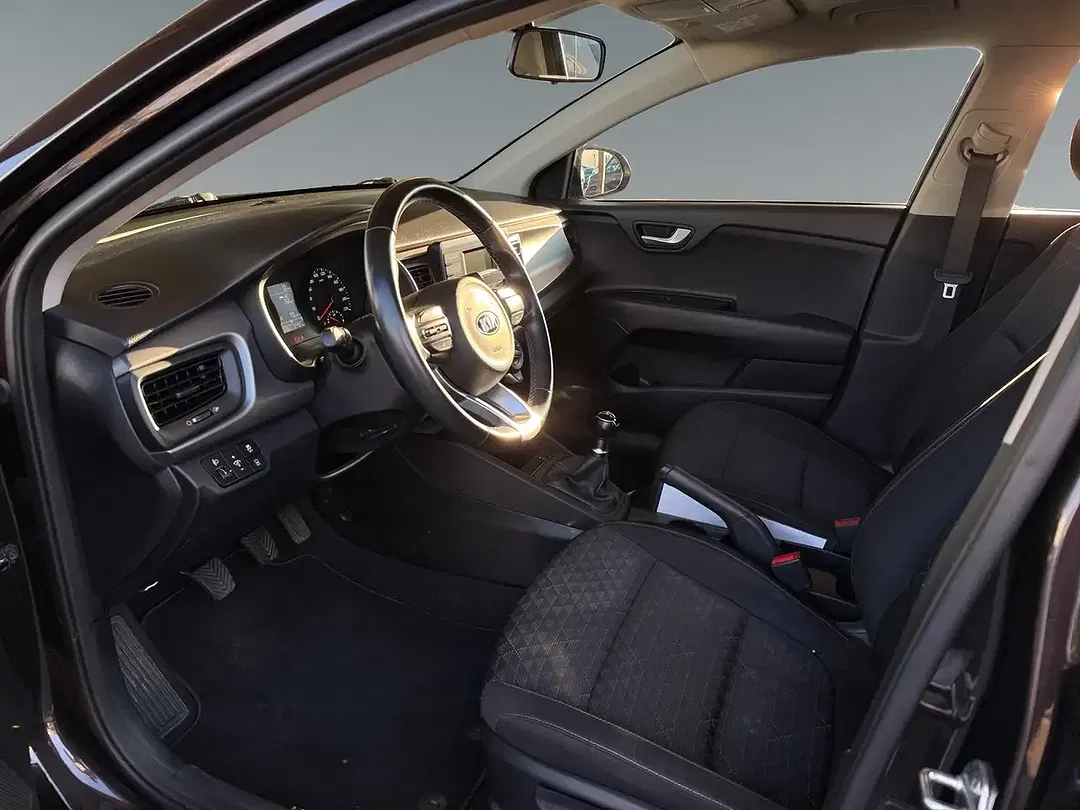 Kia Rio - Thumbnail 10
