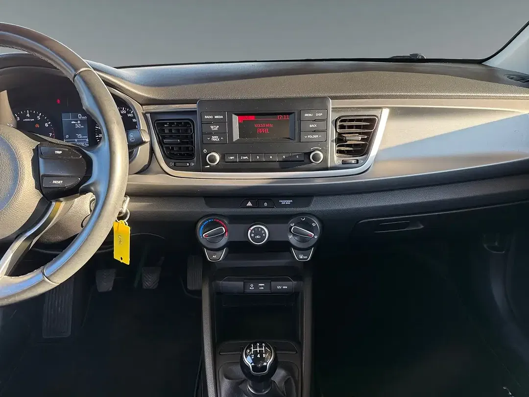 Kia Rio - Thumbnail 12
