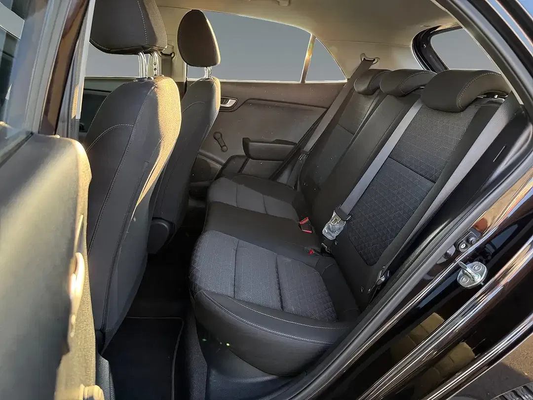 Kia Rio - Thumbnail 14