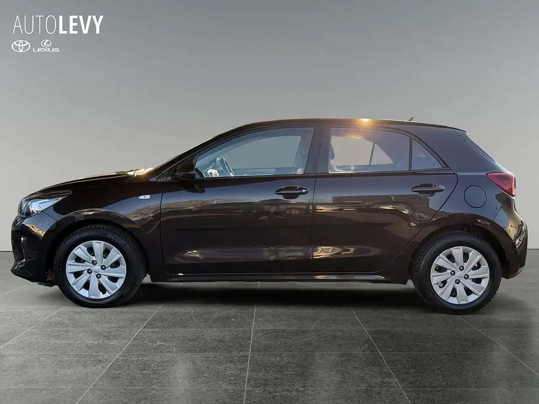 Kia Rio - Thumbnail 3