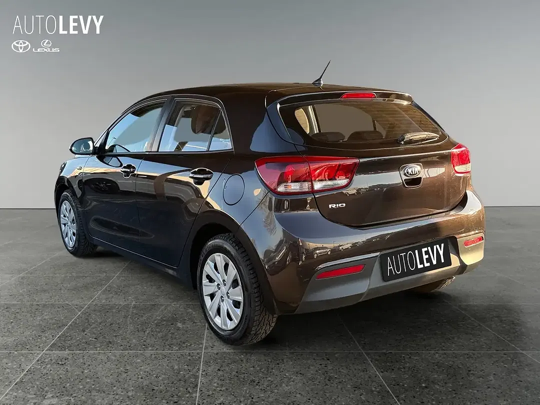 Kia Rio - Thumbnail 4