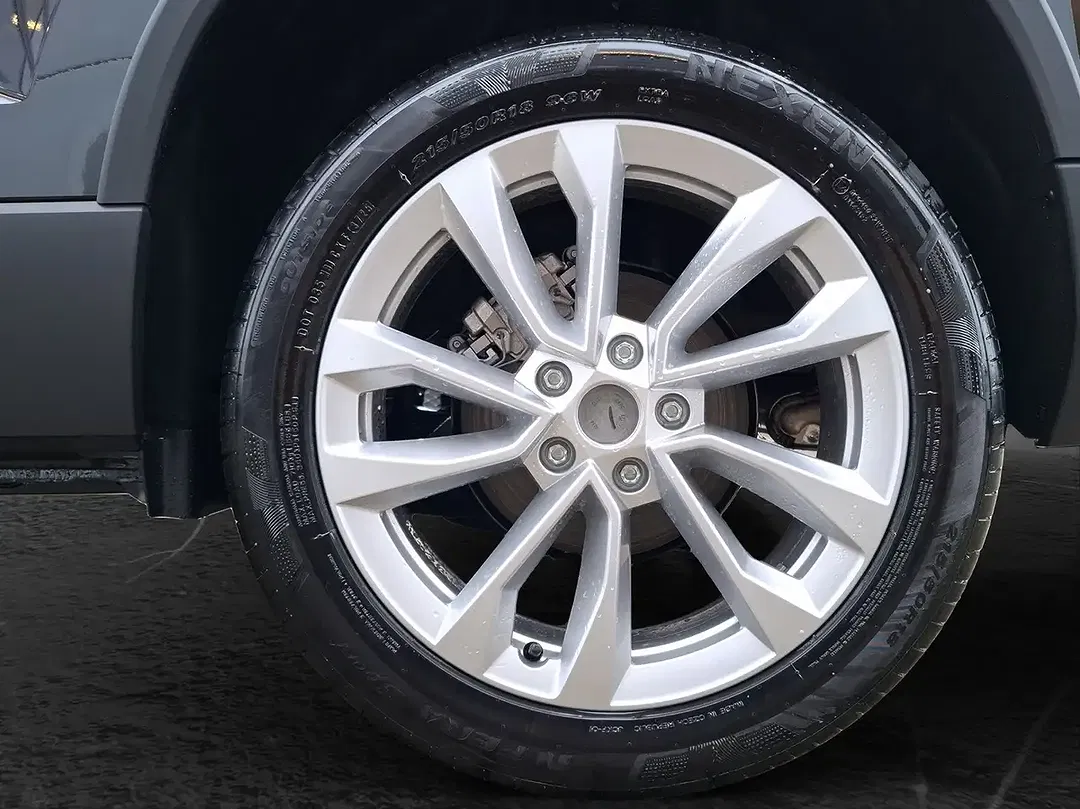 Skoda Karoq - Thumbnail 5