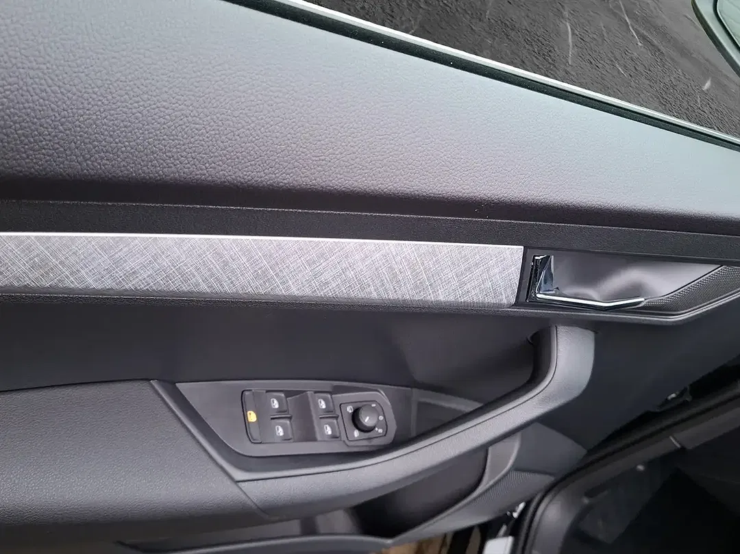 Skoda Karoq - Thumbnail 6