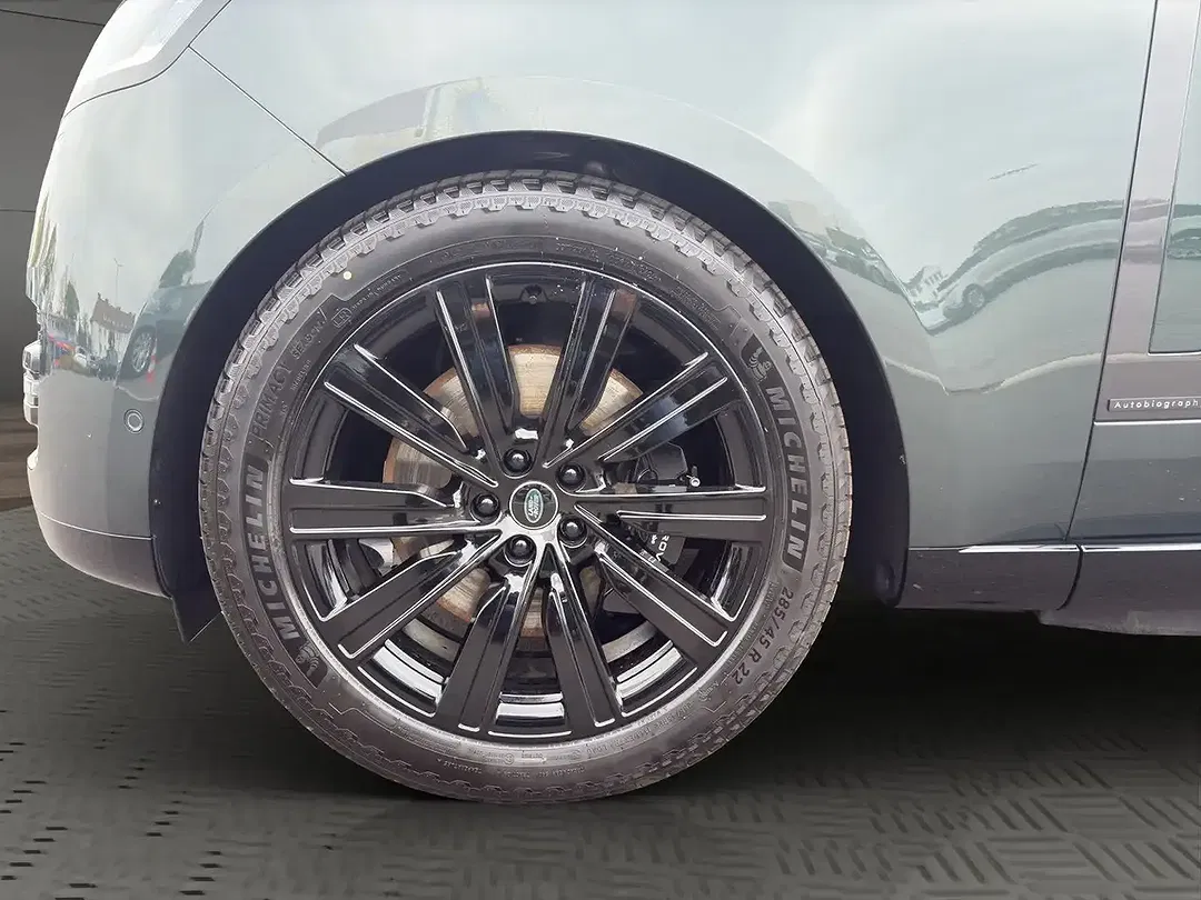 Land Rover Range Rover - Thumbnail 9