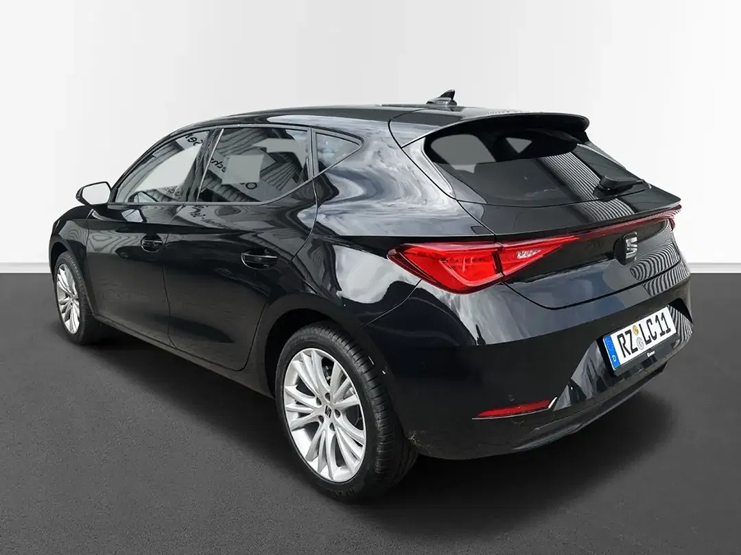SEAT Leon - Thumbnail 2
