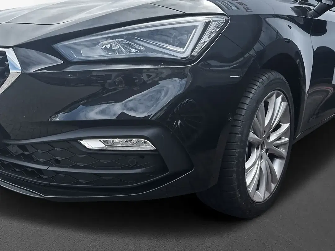 SEAT Leon - Thumbnail 4