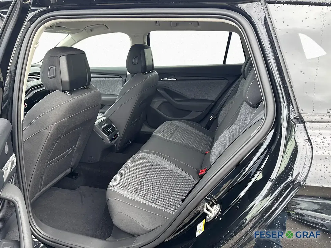 Skoda Superb - Thumbnail 13