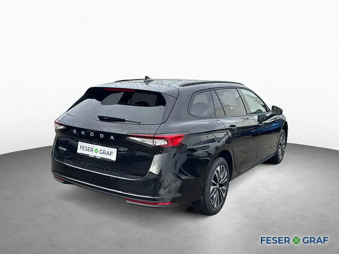 Skoda Superb - Thumbnail 5