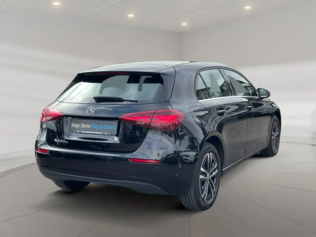 Mercedes-Benz A 250 - Thumbnail 3