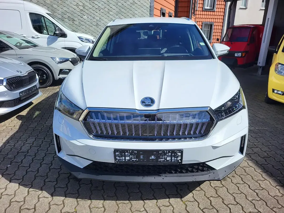 Skoda Enyaq - Thumbnail 3