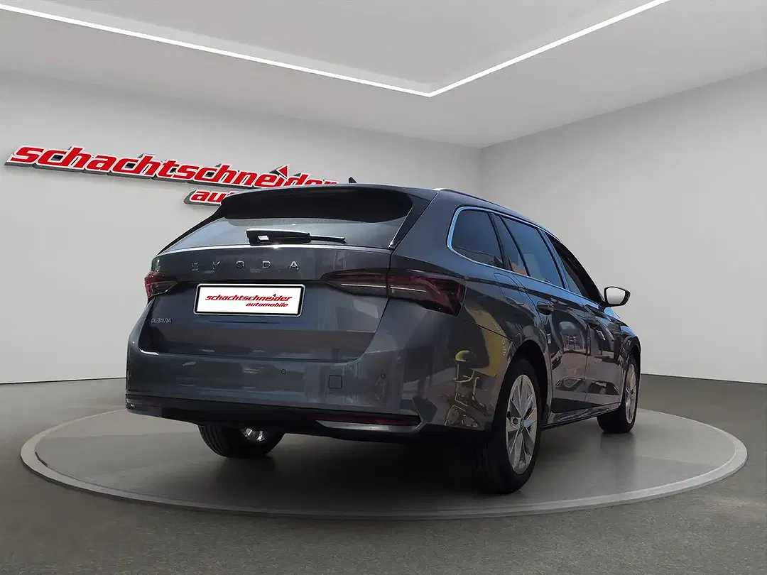 Skoda Octavia - Thumbnail 3
