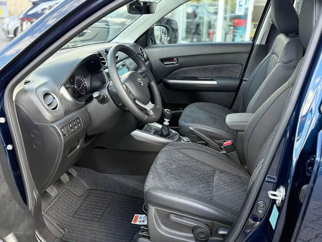 Suzuki Vitara - Thumbnail 10