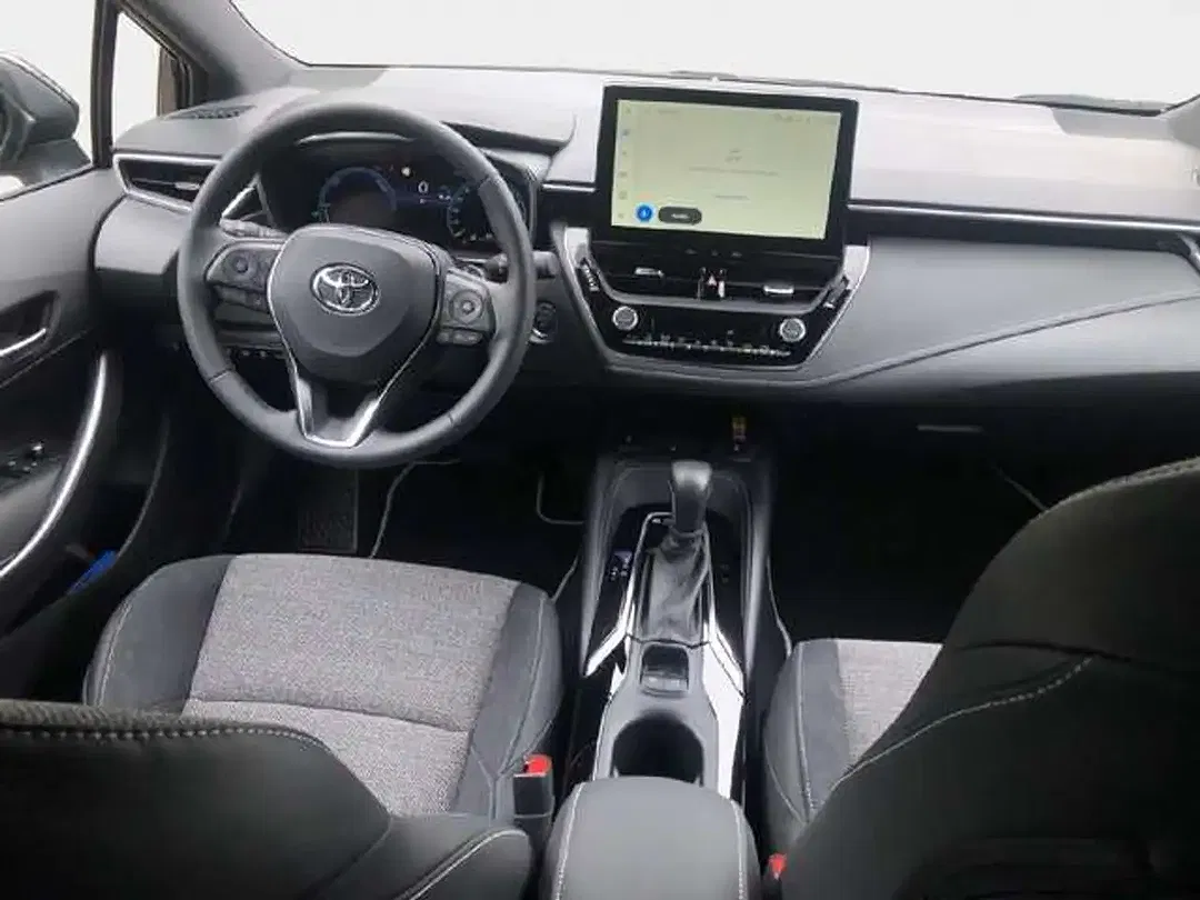 Toyota Corolla - Thumbnail 13