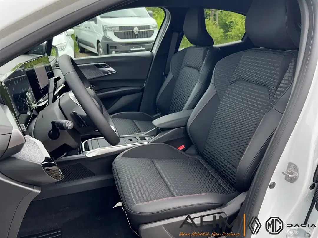 Renault Clio - Thumbnail 11