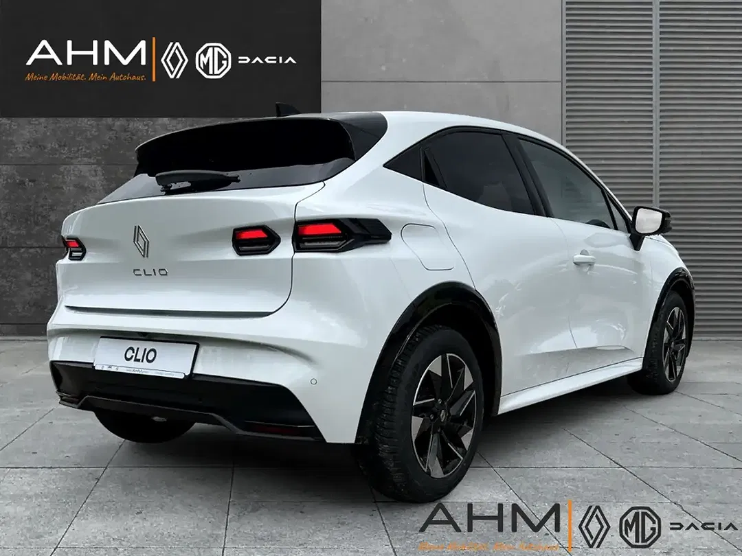 Renault Clio - Thumbnail 2