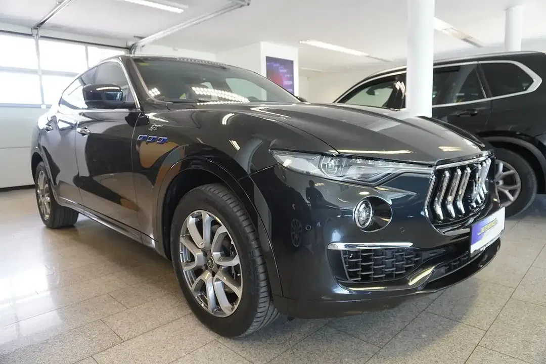 Maserati Levante - Thumbnail 3