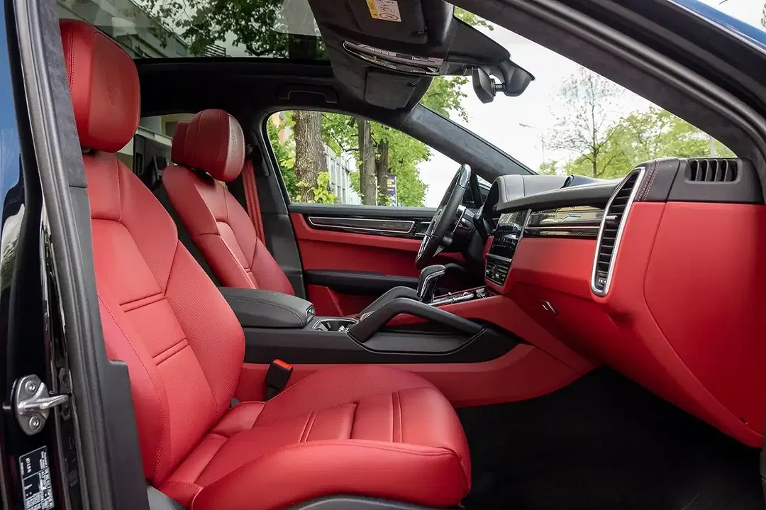 Porsche Cayenne - Thumbnail 14