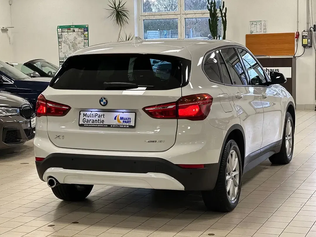 BMW X1 - Thumbnail 11