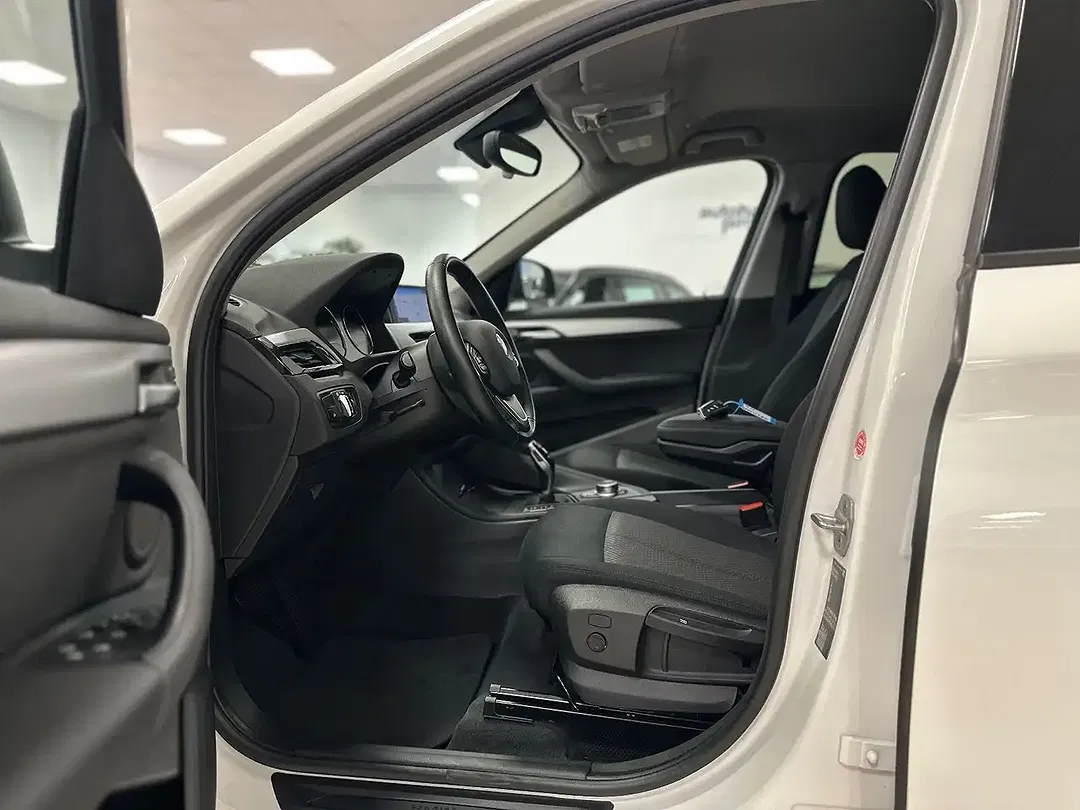 BMW X1 - Thumbnail 15