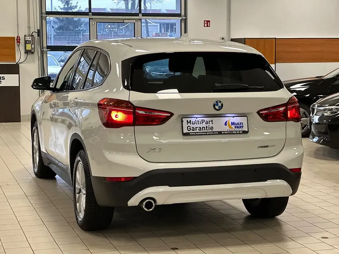 BMW X1 - Thumbnail 9