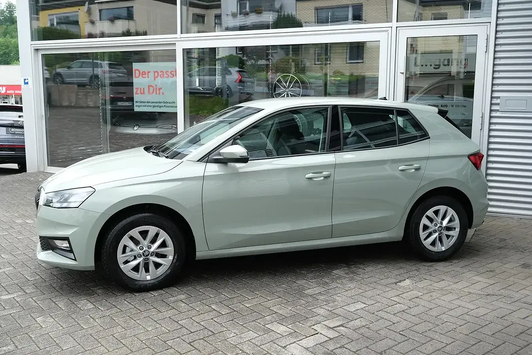Skoda Fabia - Thumbnail 2