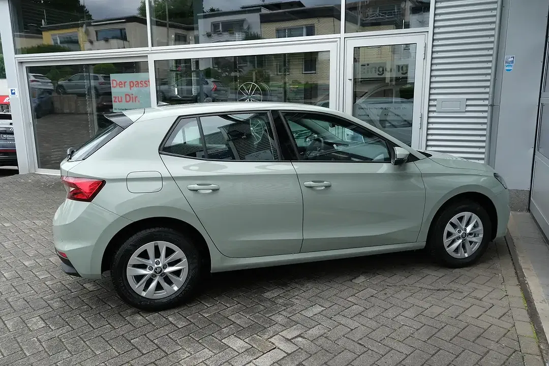 Skoda Fabia - Thumbnail 6