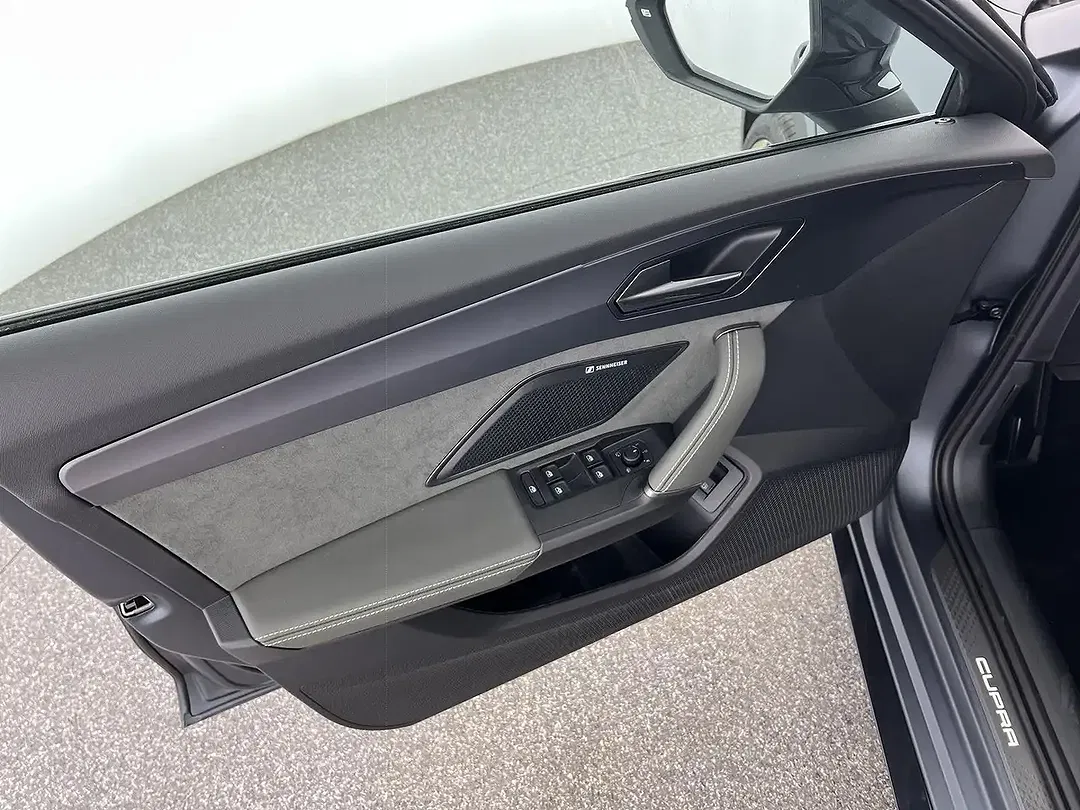 CUPRA Leon - Thumbnail 10