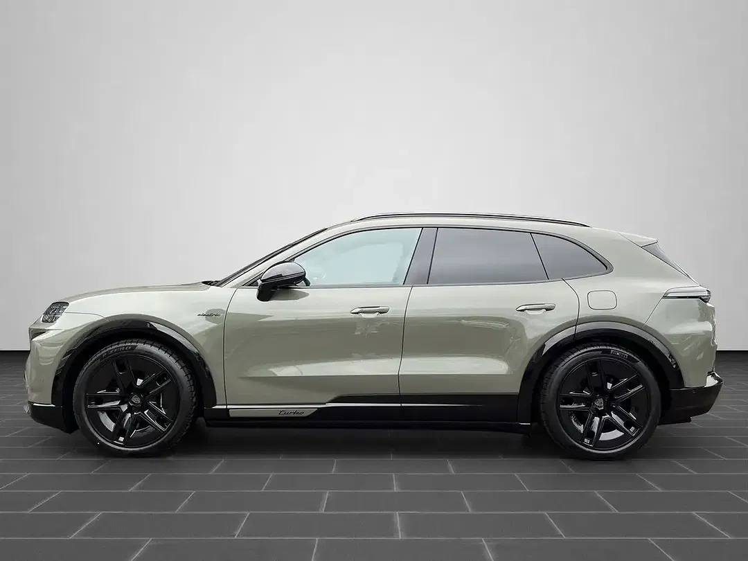 Porsche Cayenne - Thumbnail 2