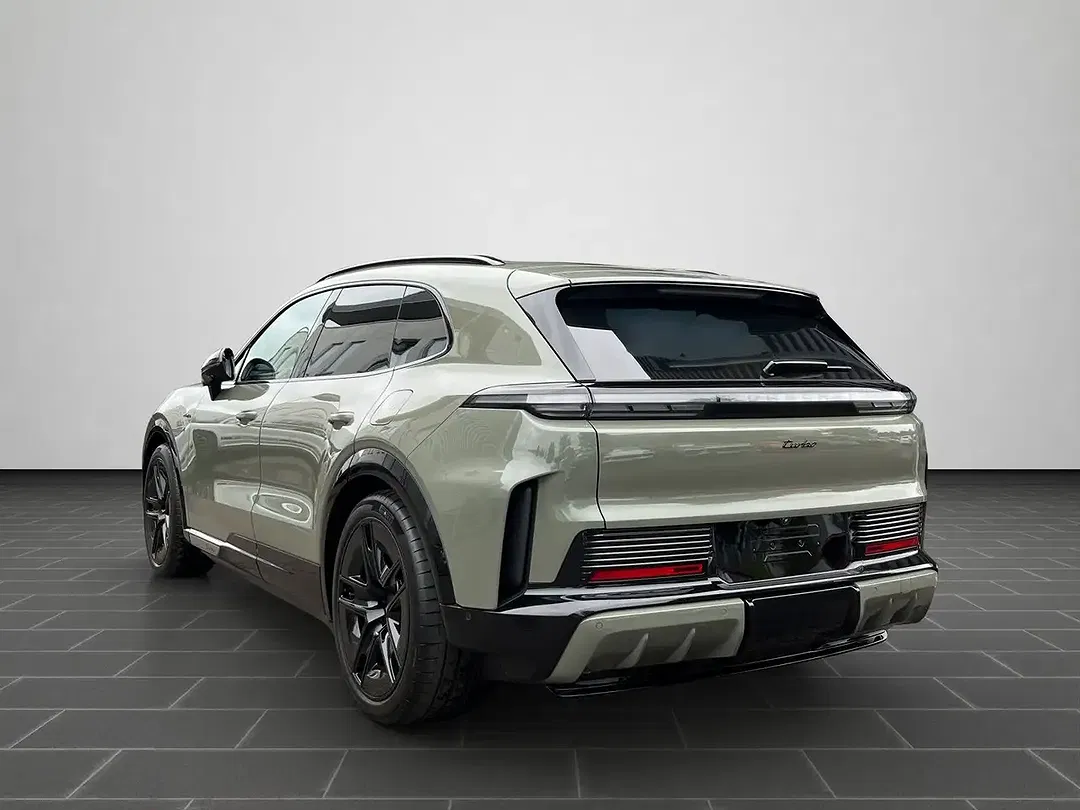 Porsche Cayenne - Thumbnail 3