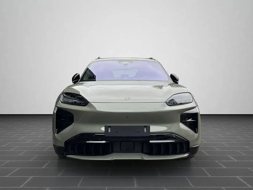 Porsche Cayenne - Thumbnail 6