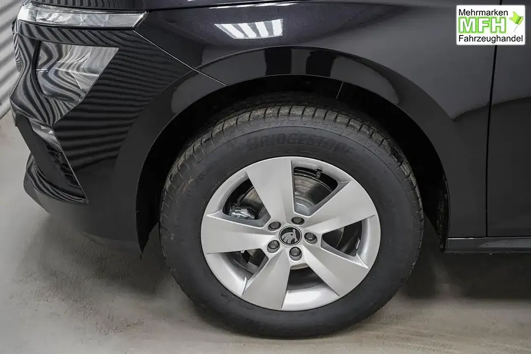 Skoda Kamiq - Thumbnail 4
