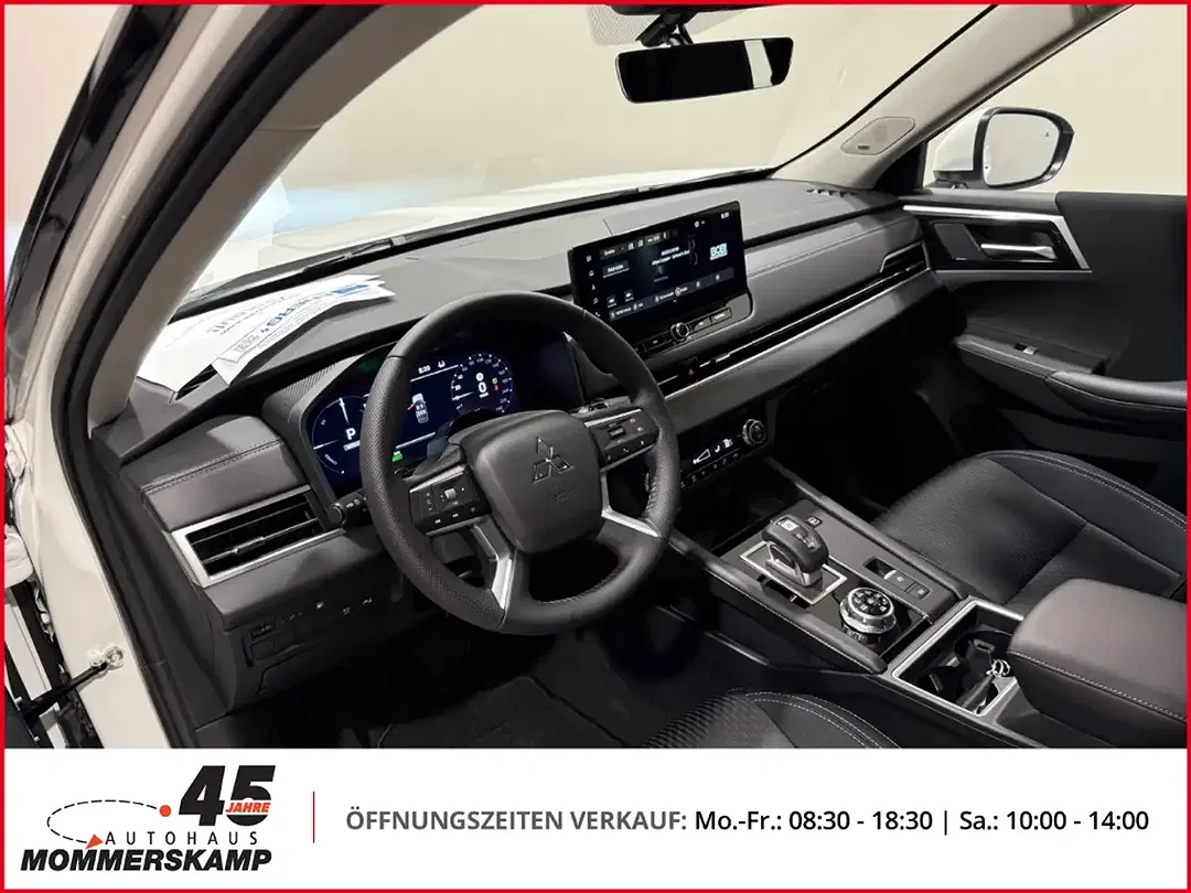Mitsubishi Outlander - Thumbnail 6