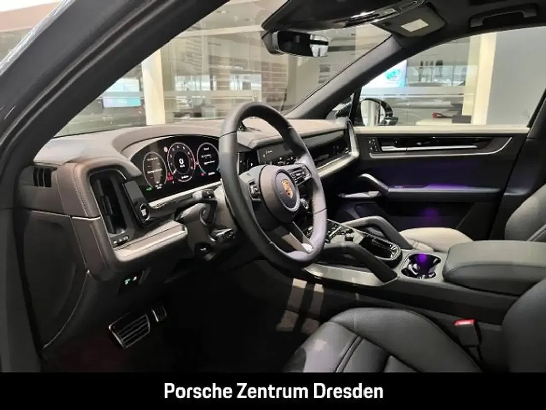 Porsche Cayenne - Thumbnail 4