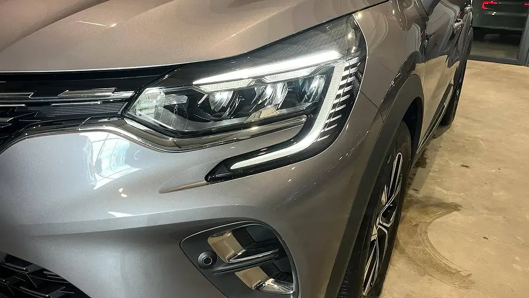 Renault Captur - Thumbnail 9