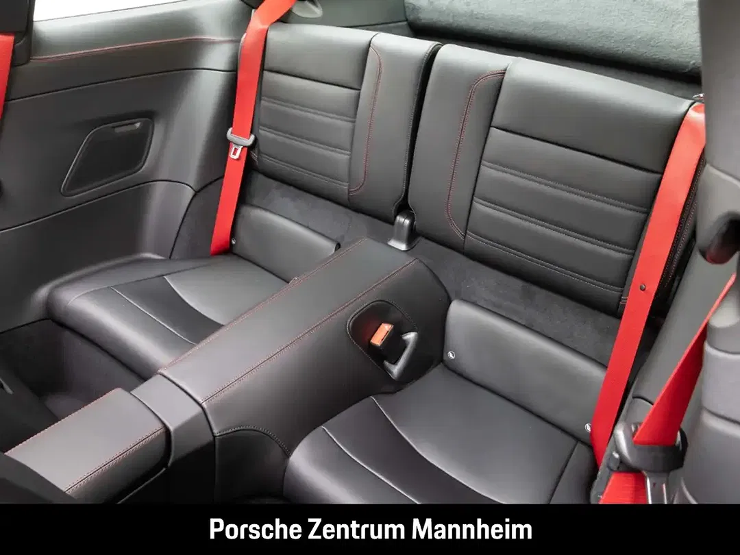 Porsche 992 - Thumbnail 14