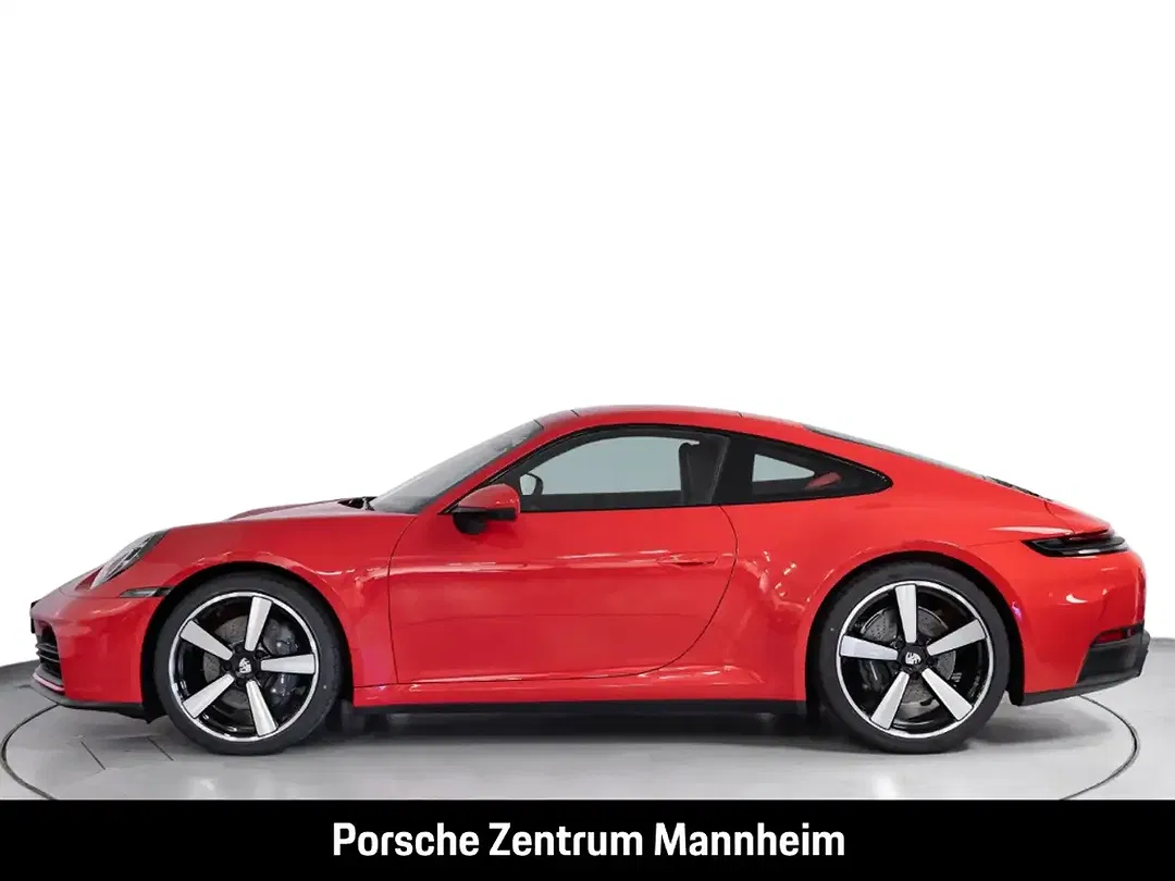 Porsche 992 - Thumbnail 2