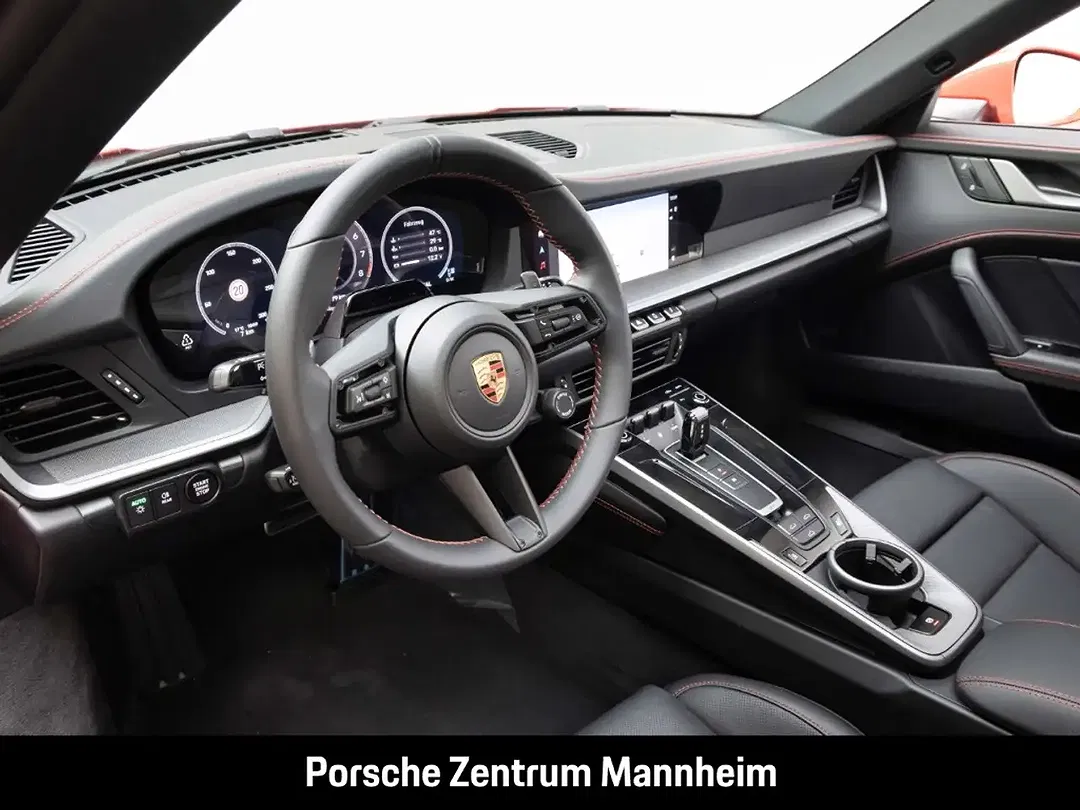 Porsche 992 - Thumbnail 4