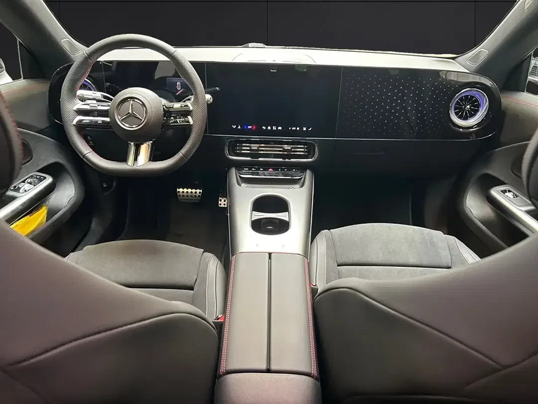 Mercedes-Benz CLA 250 - Thumbnail 12