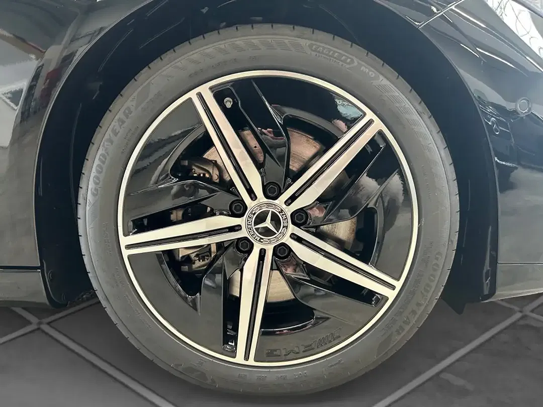 Mercedes-Benz CLA 250 - Thumbnail 5