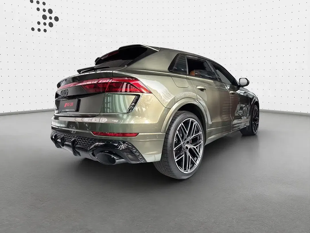 Audi RS Q8 - Thumbnail 2
