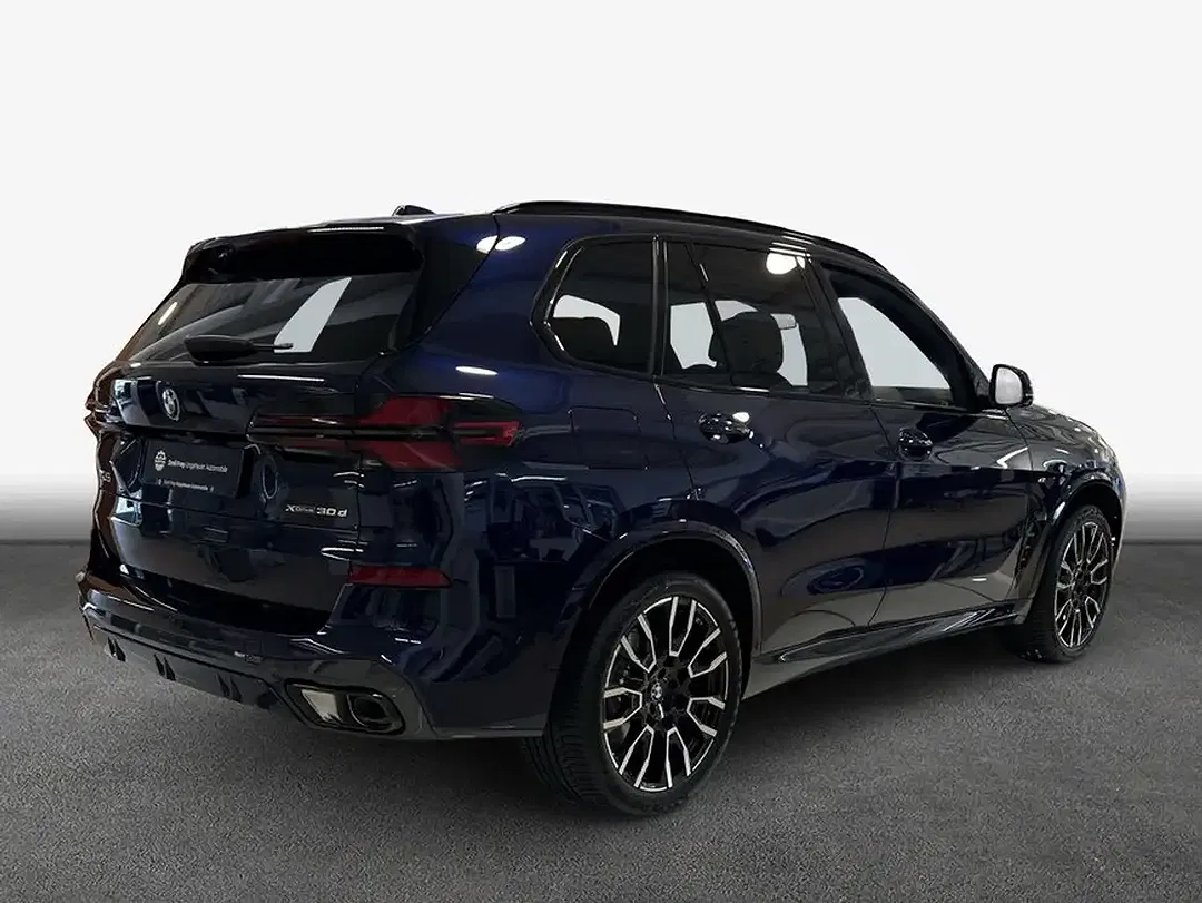 BMW X5 - Thumbnail 2