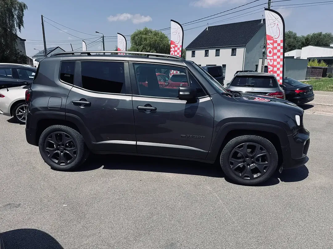 Jeep Renegade - Thumbnail 5